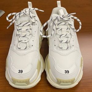 Balenciaga Triple S Size IT 39
